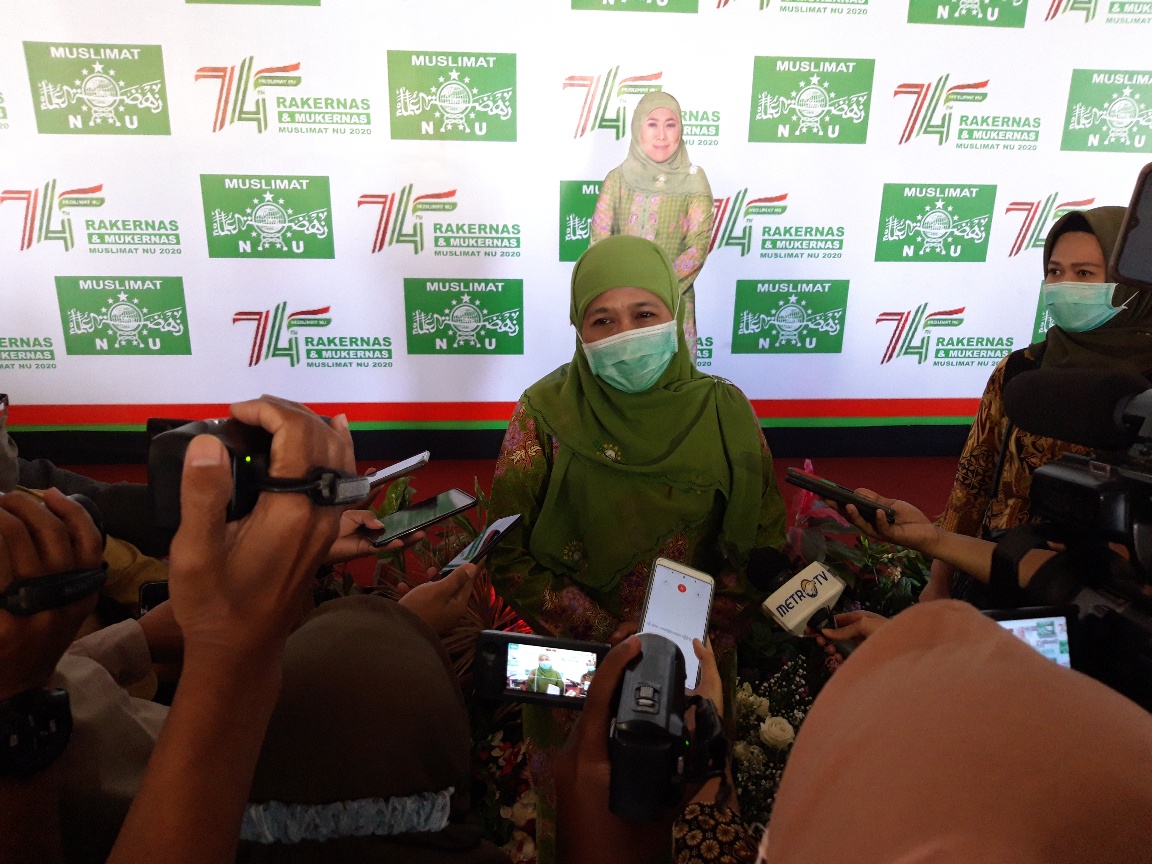 Ketua Umum Muslimat NU Khofifah Indar Parawansa melarang lembaganya mendukung paslon dalam Pilkada 2020.