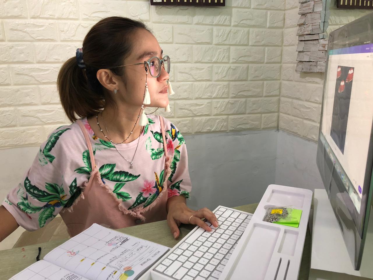 Pemilik usaha AnnBbaby, Defria Amelia Kirana