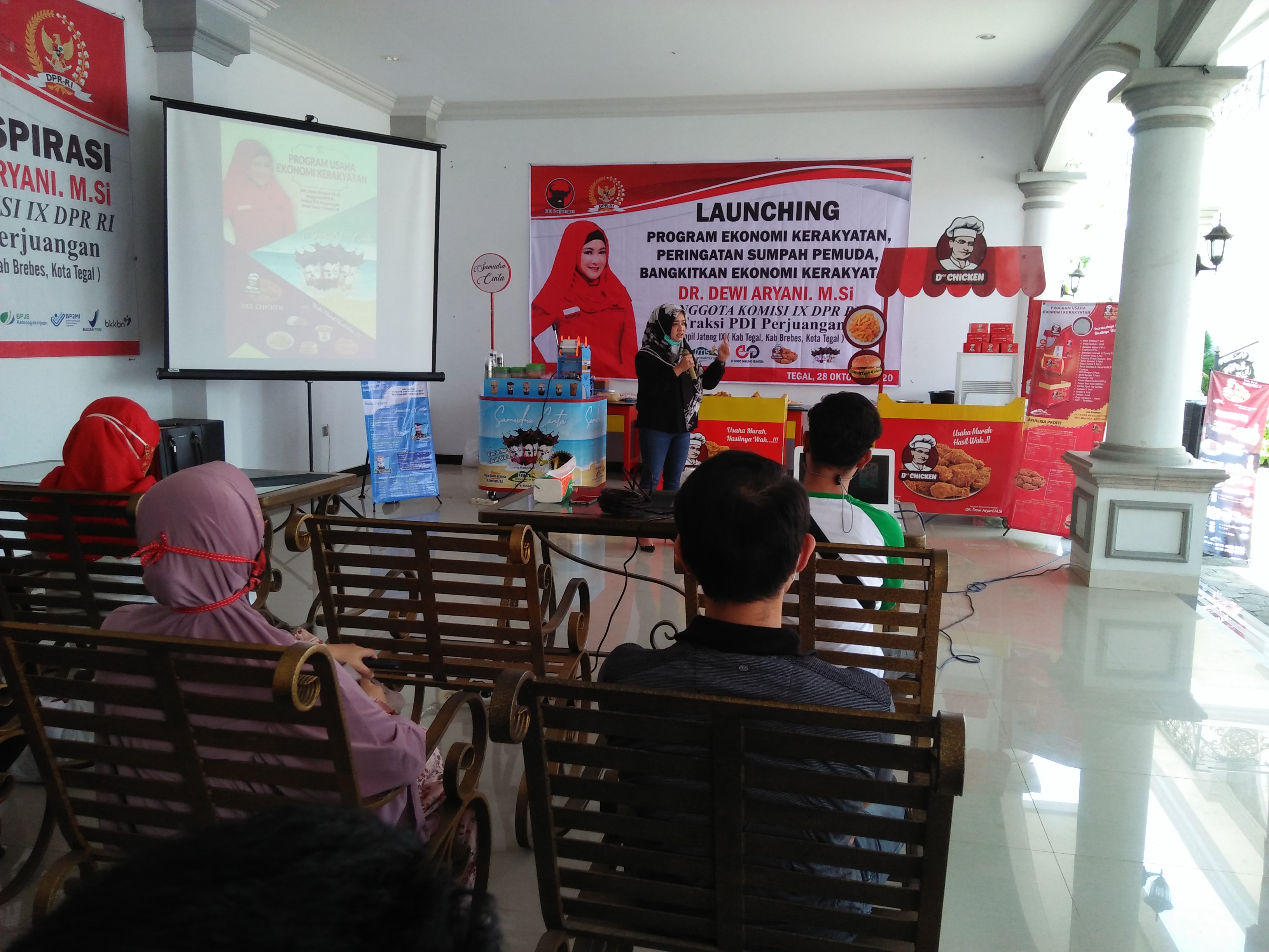 Legislator Dapil  IX Jawa Tengah Dewi Aryani  meluncurkan program perekonomian UMKM untuk milenial, Rabu (28/10/2020).