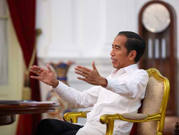 Presiden Joko Widodo saat diwawancarai Media Indonesia di Istana Merdeka, Jakarta, Jumat (24/5/2019).  