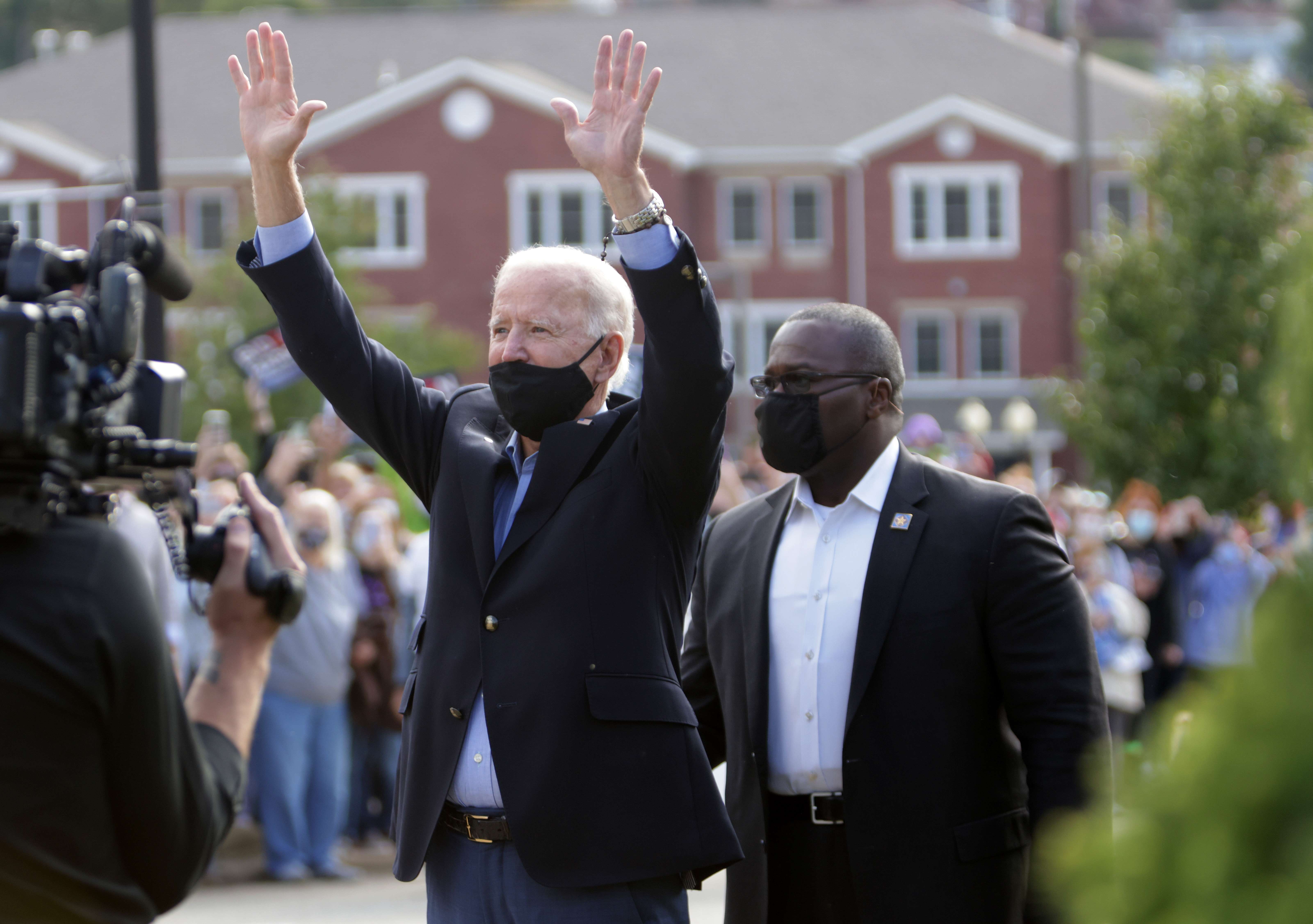 Kandidat Presiden AS Joe Biden berkampanye di Greensburg, Pennsylvania, Rabu (30/9/2020).