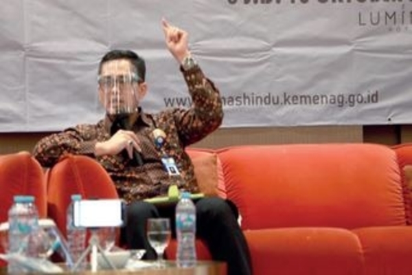 Direktur Jenderal Bimbingan Masyarakat Hindu Dr. Tri Handoko Seto, S.Si.,M.Sc. 