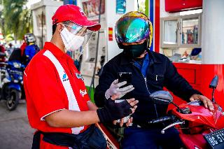 Pemanfaatan transaksi nontunai menjadi salah satu upaya untuk mencegah penyebaran covid-19.