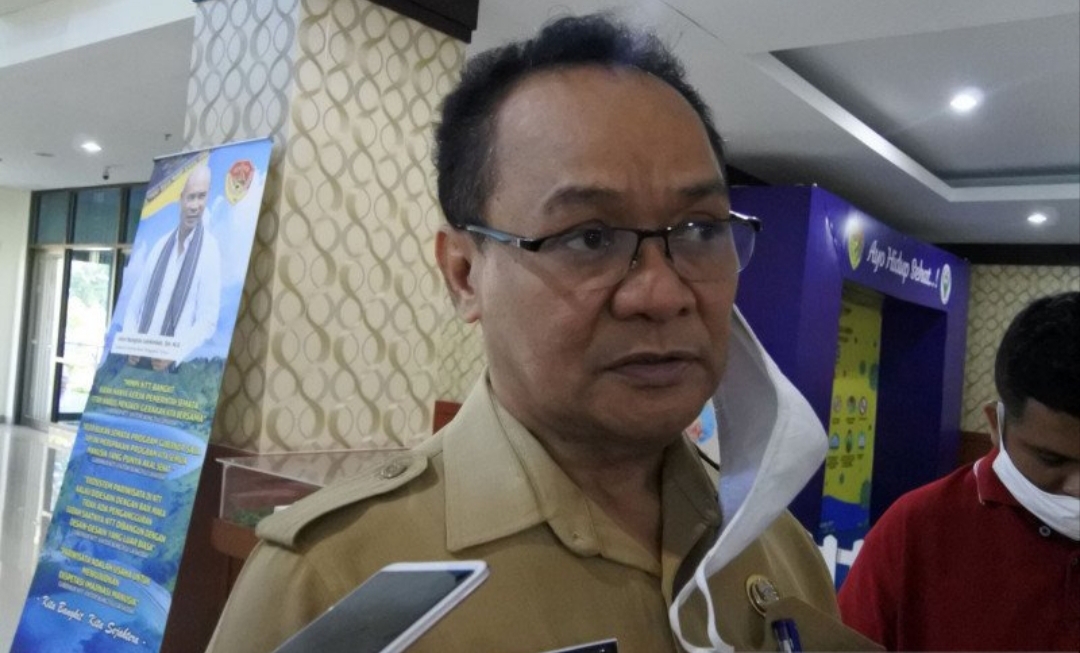 Kepala Dinas Kesehatan NTT,  Messe Ataupah .