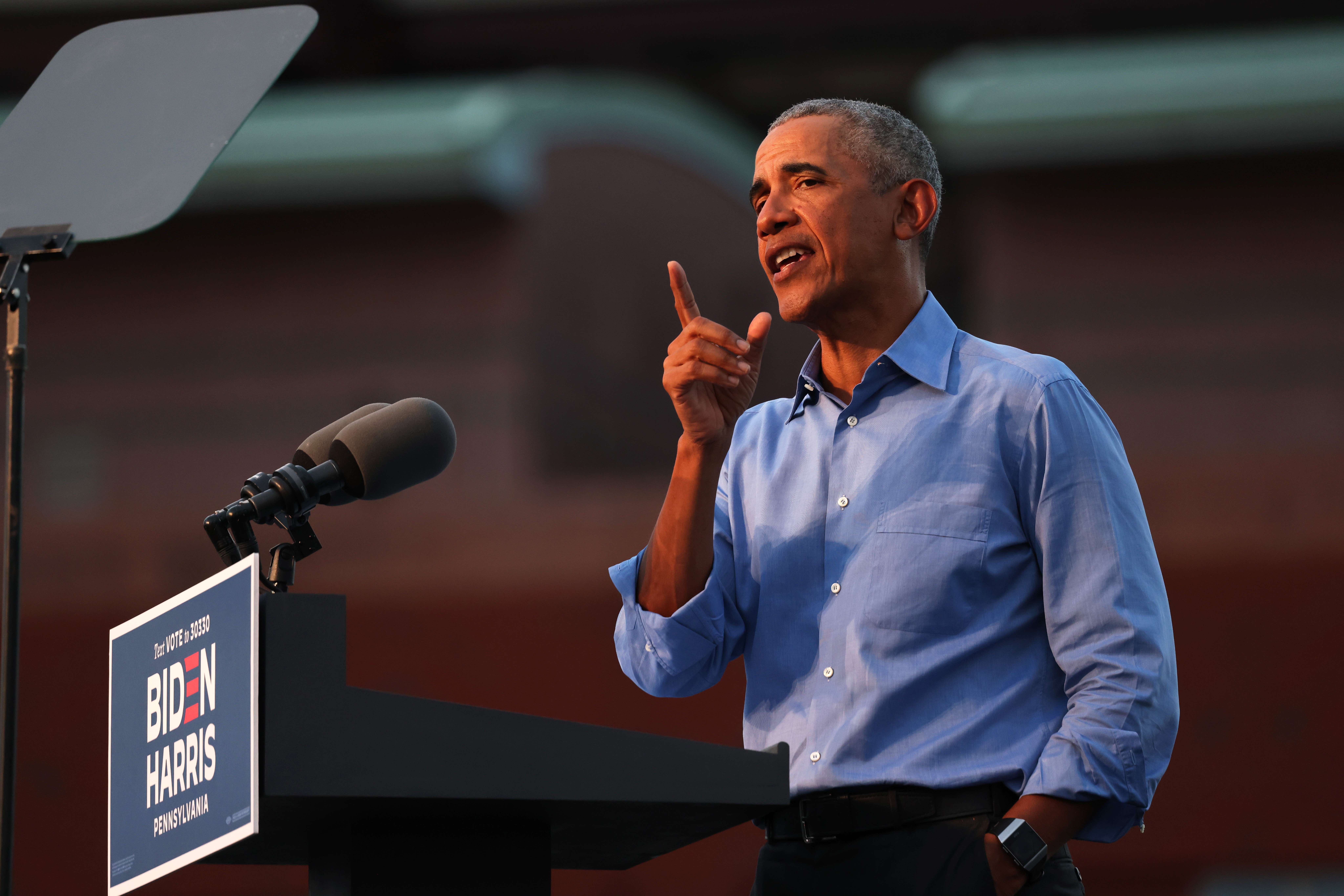 Mantan Presiden AS Barack Obama berkampanye untuk Joe Biden.
