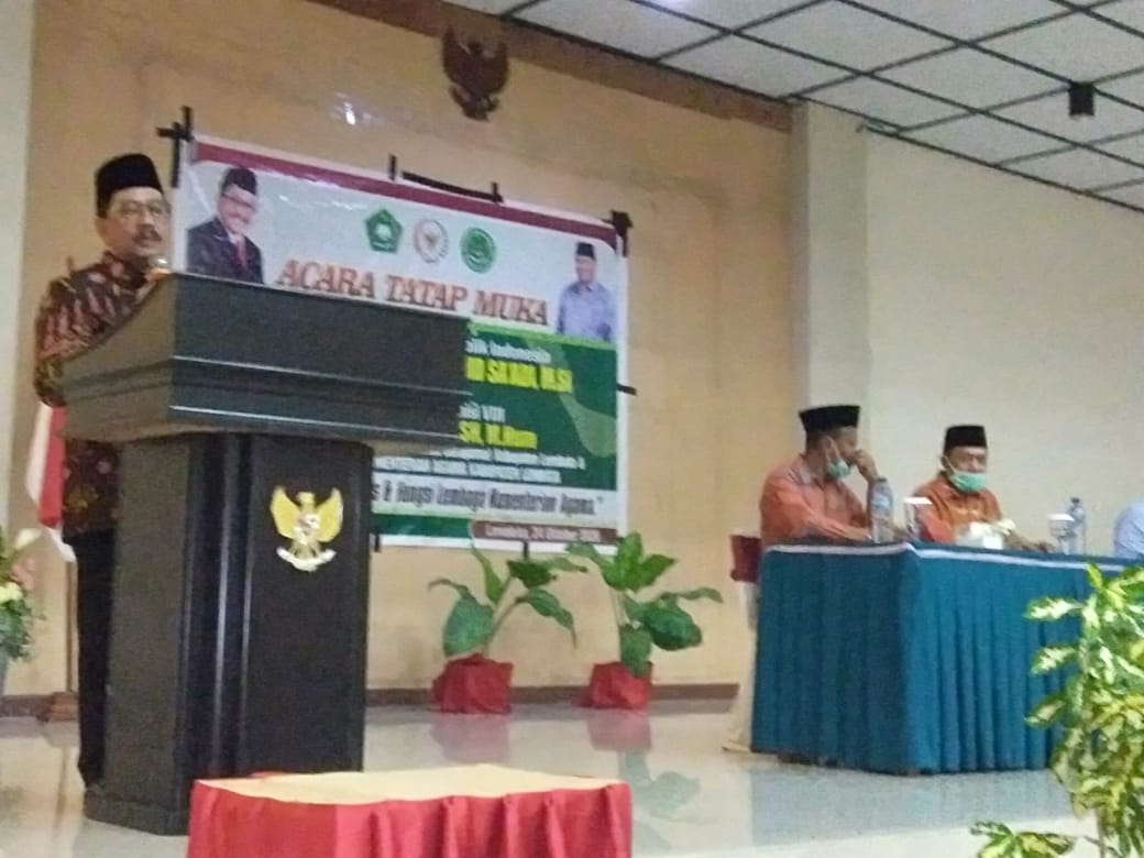 Wakil Menteri Agama RI Zainut Tauhid Sa'Adi saat berbicara dalam acara Tatap muka bersama FKUB Kabupaten Lembata.