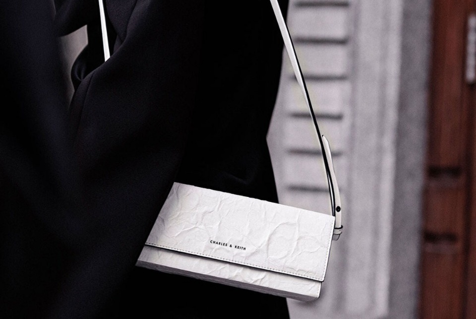 Produk terbaru Charles & keith