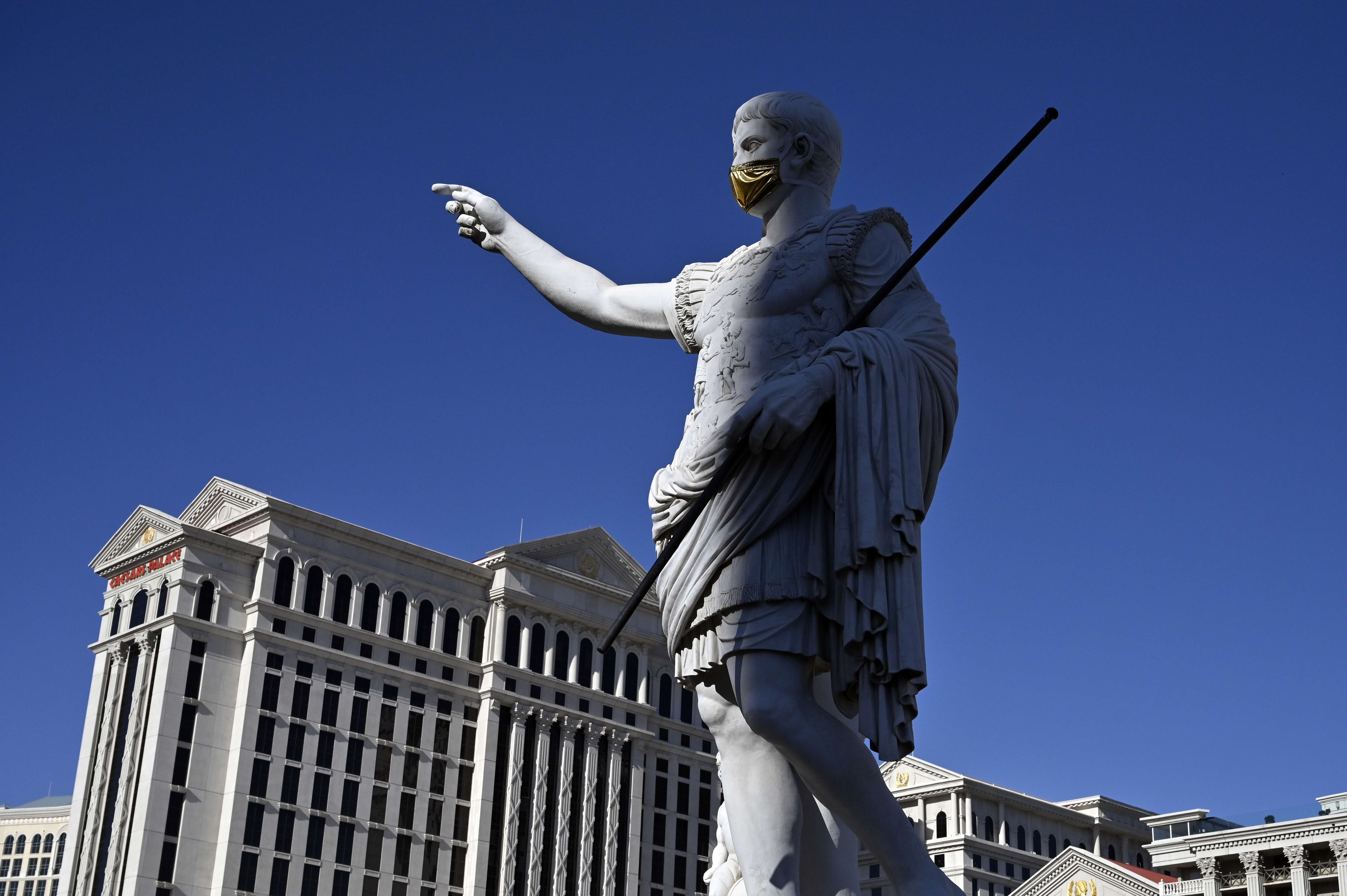 Patung Julius Kaisar