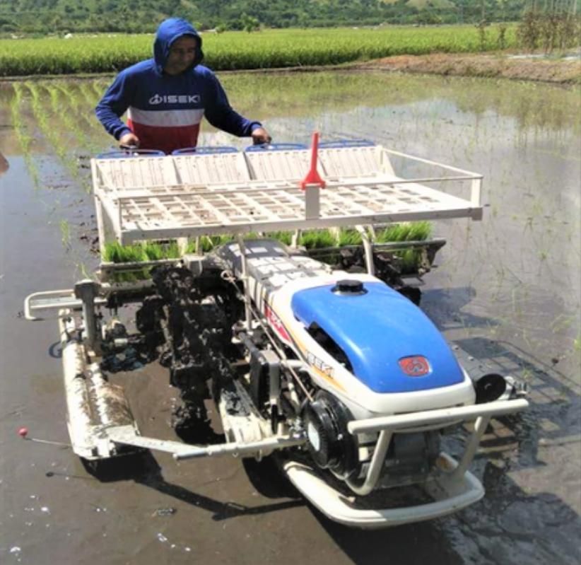 Alat dan mesin pertanian bantuan Kementerian Pertanian dimanfaatkan petani di dearah.