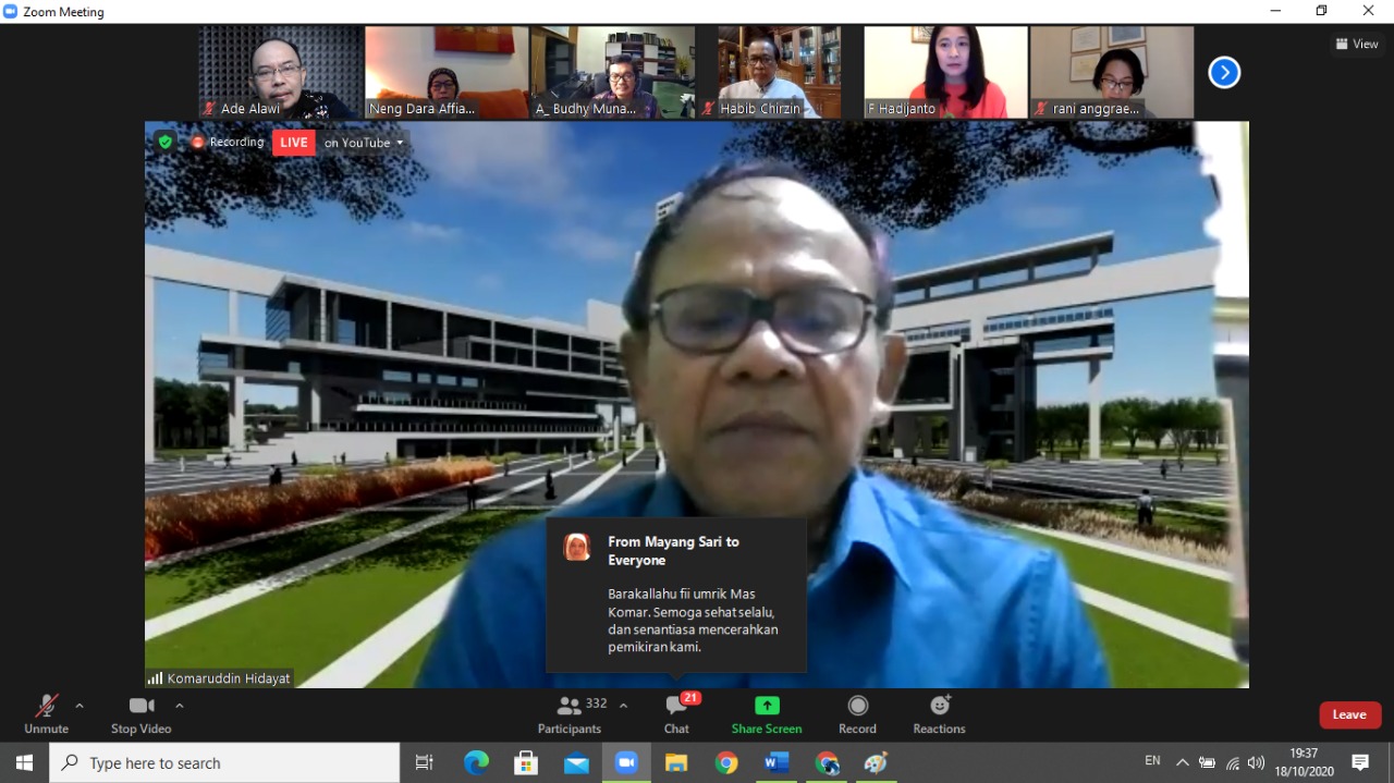 Mas Komar Copot Gelar Profesor di Topi 