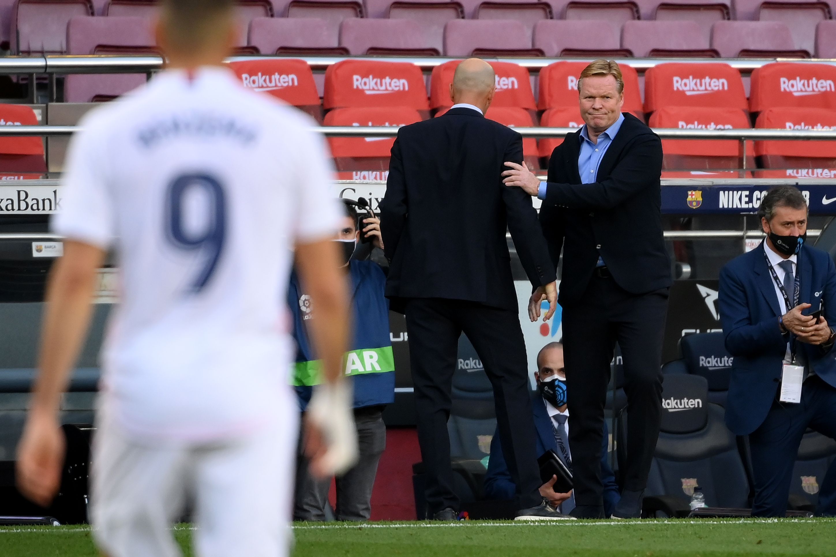 Pelatih Barcelona Ronald Koeman