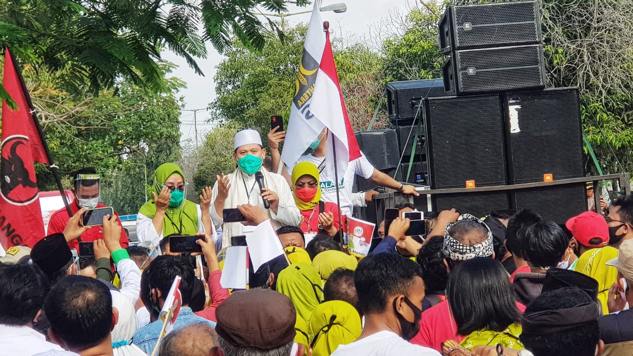 Paslon maju Pilkada Kota Mataram, NTB menuju ke kantor KPU setempat. REI NTB berharap warga memilih pemimpin mumpuni menata tata ruang.