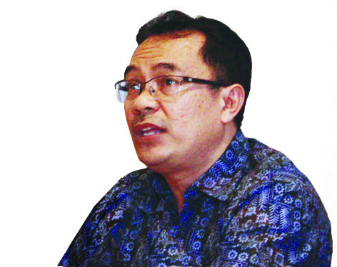  Asep Warlan Yusuf , Pakar Politik Universitas Parahiyangan