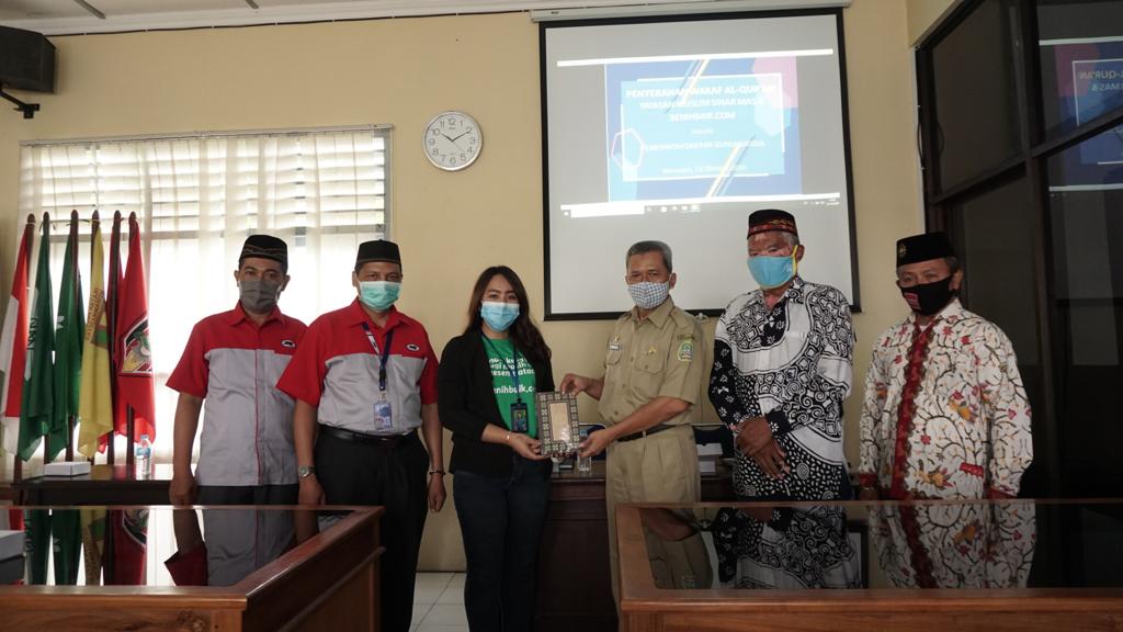 Rayakan 82 Tahun, Sinar Mas Wakaf 1.000 Al Quran 