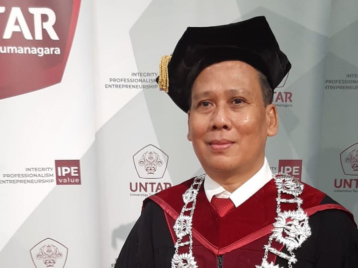Guru Besar Hukum Untar Prof Dr Ahmad Sudiro
