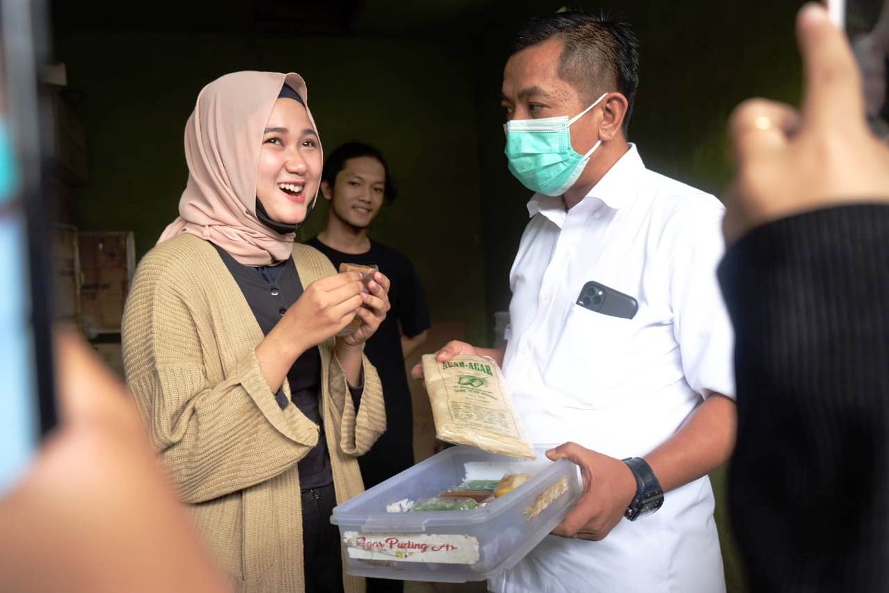 Cawabup Aep Syaepuloh Ajak Influencer Kunjungi Pusat Industri Kue