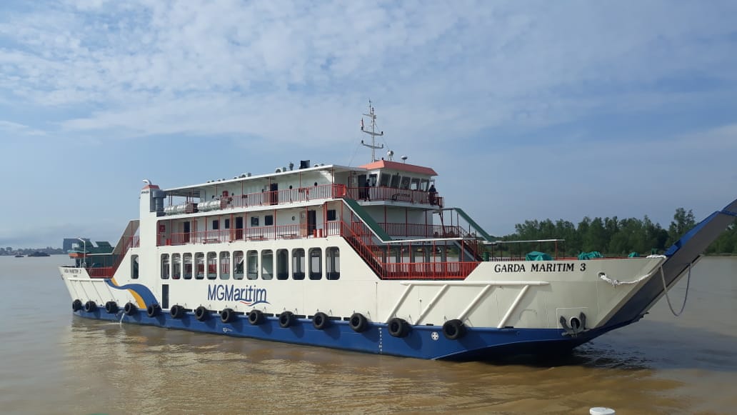 Kapal roro Multu Guna Maritim melayani rute pelayaran Kupang-Rote pulang pergi mulai beroperasi Jumat (2/10/2020).