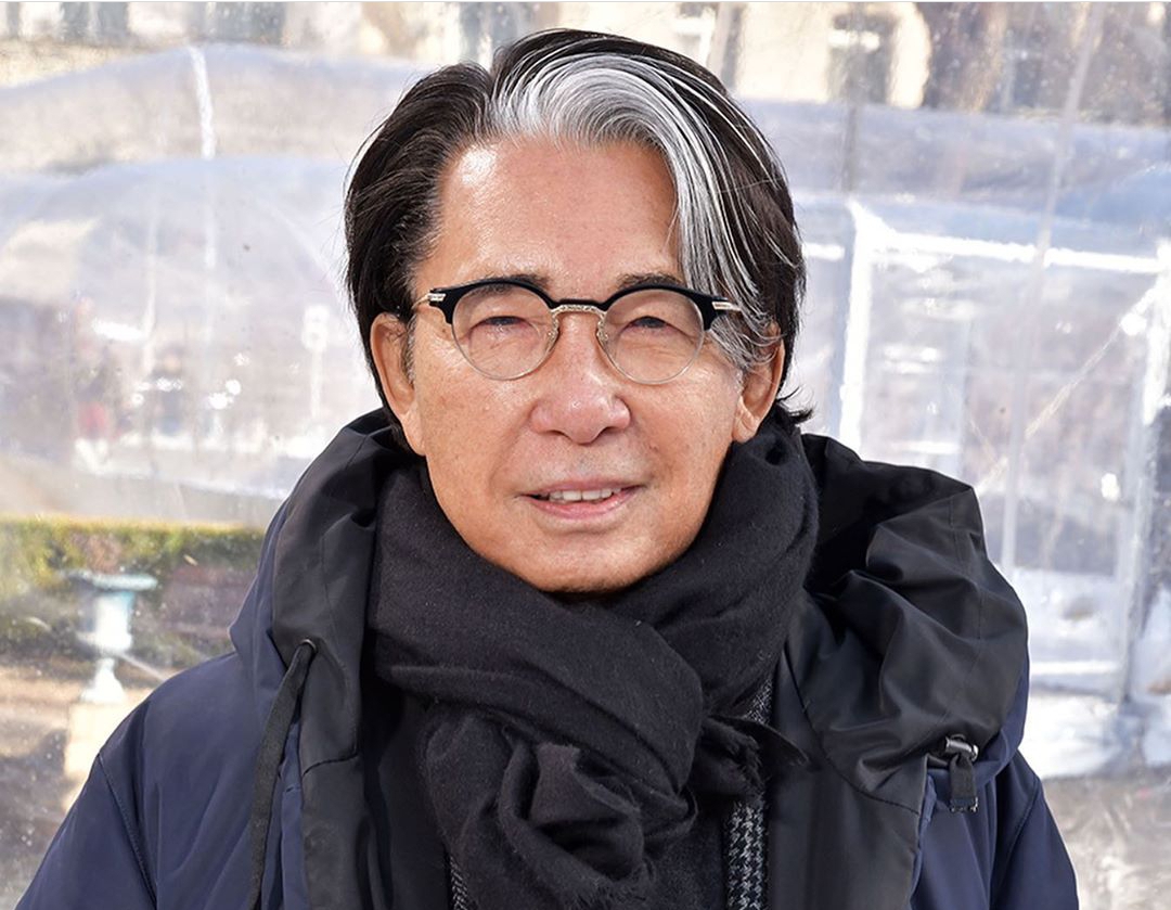 Meski telah menjual labelnya ke LVMH sejak 1993 dan berhenti sebagai desainernya sejak 1999, desain ikonik Kenzo Takada tetap dikenal.