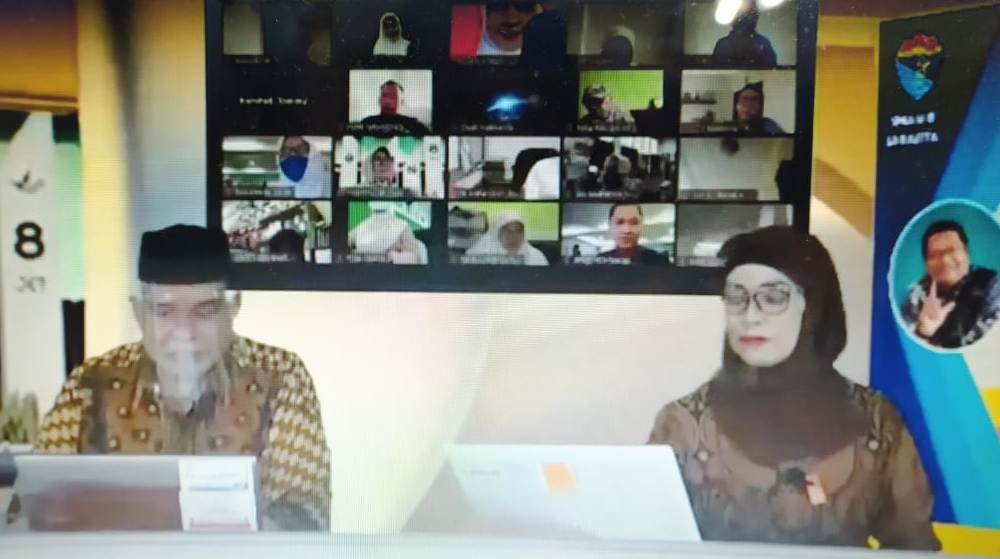 Seminar dan Diskusi yang bertema 