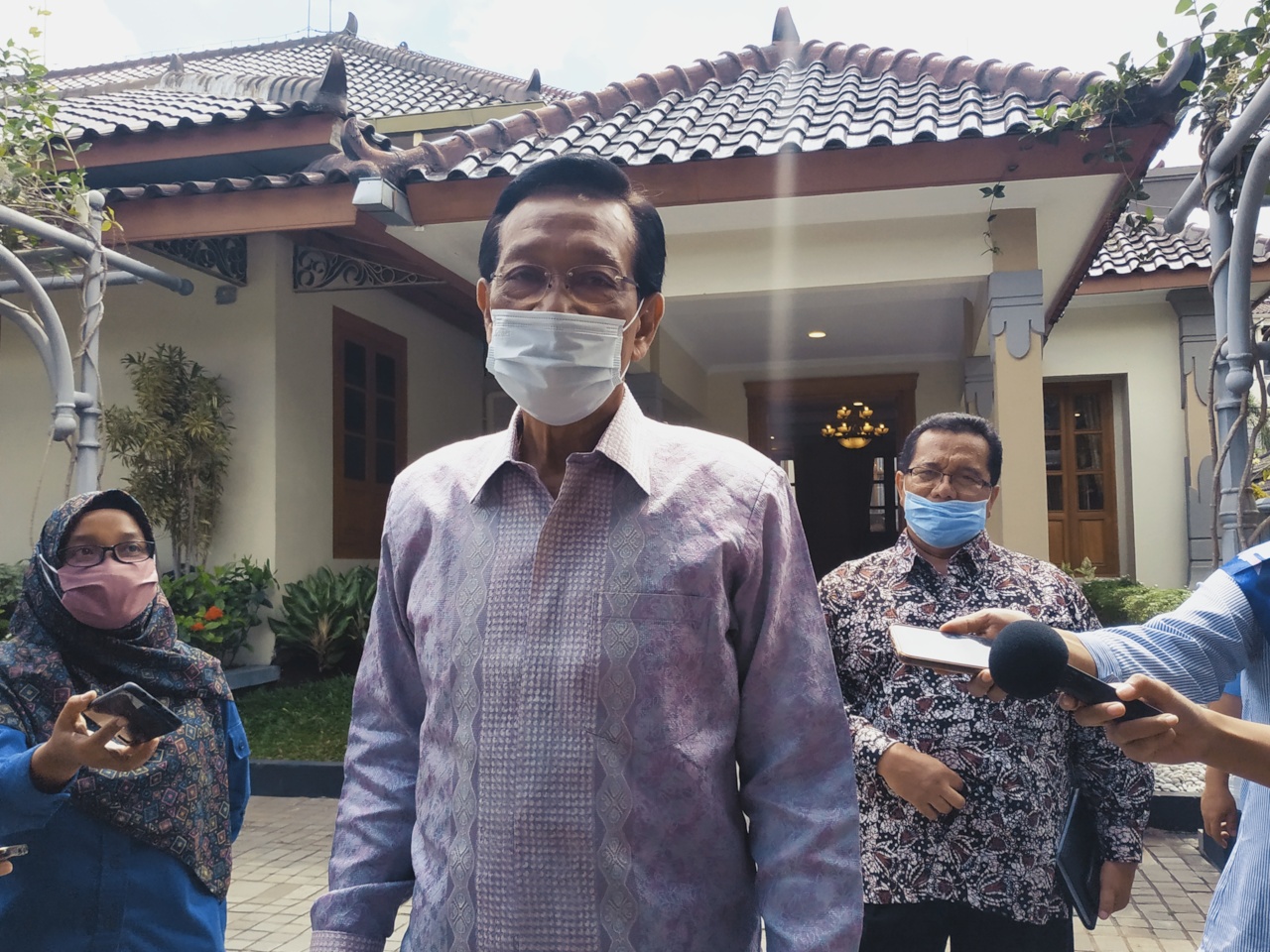 Sri Sultan Janji Surati Jokowi soal Penolakan Omnibus Law