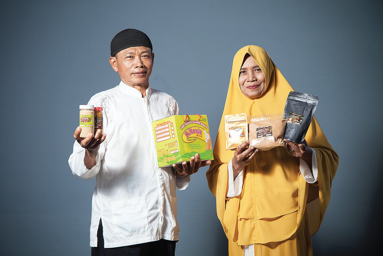 Ruslan Guntoro dan Sulastri.