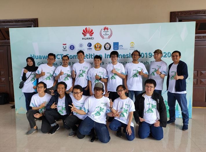 Tim ITB ketika berhasil menjuarai Huawei ICT Competition 2019-2020 tingkat nasional di Grha Saba, UGM, Yogyakarta, 28 November 2019.