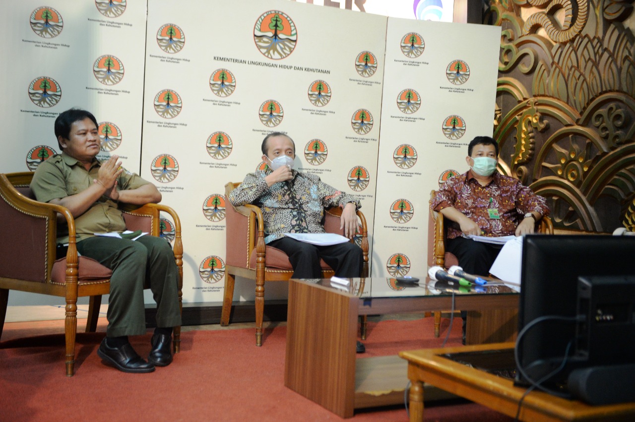 Acara “Bincang Undang-Undang: Atasi Kesenjangan Multi-Tafsir dengan tema Hutan Sosial Untuk Lapangan Kerja dan Keadilan” yang digelar KLHK.