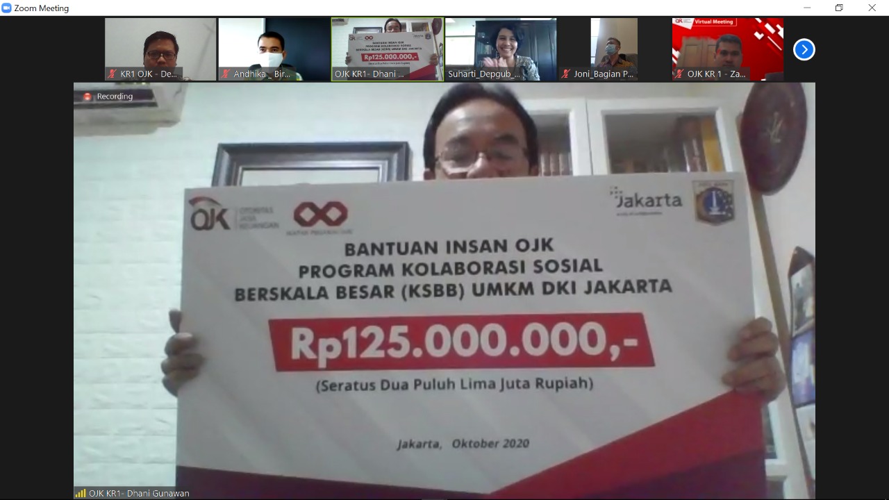 Kantor OJK Regional 1 DKI Jakarta & Banten dan FKIJK) DKI Jakarta turut memberikan dukungan dana dengan jumlah sebesar Rp225 juta.