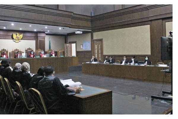 Sidang terdakwa Direktur Utama PT Hanson International Tbk Benny Tjokrosaputro dan Komisaris Utama PT Trada Alam Minera Heru Hidayat 