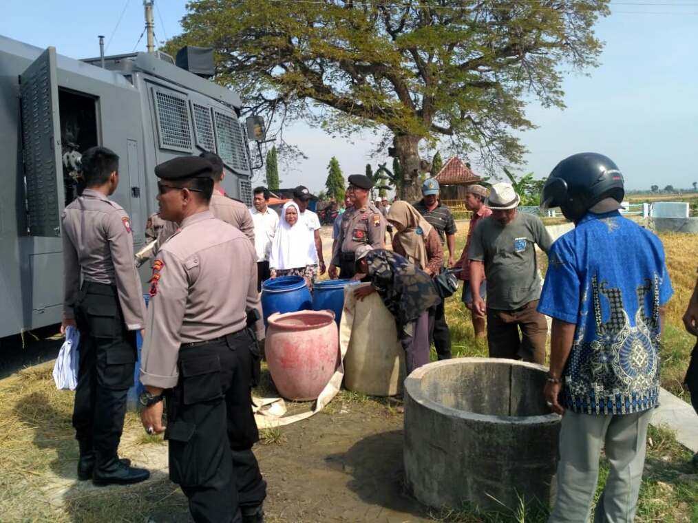 Ilustrasi: bantuan air bersih di Grobogan