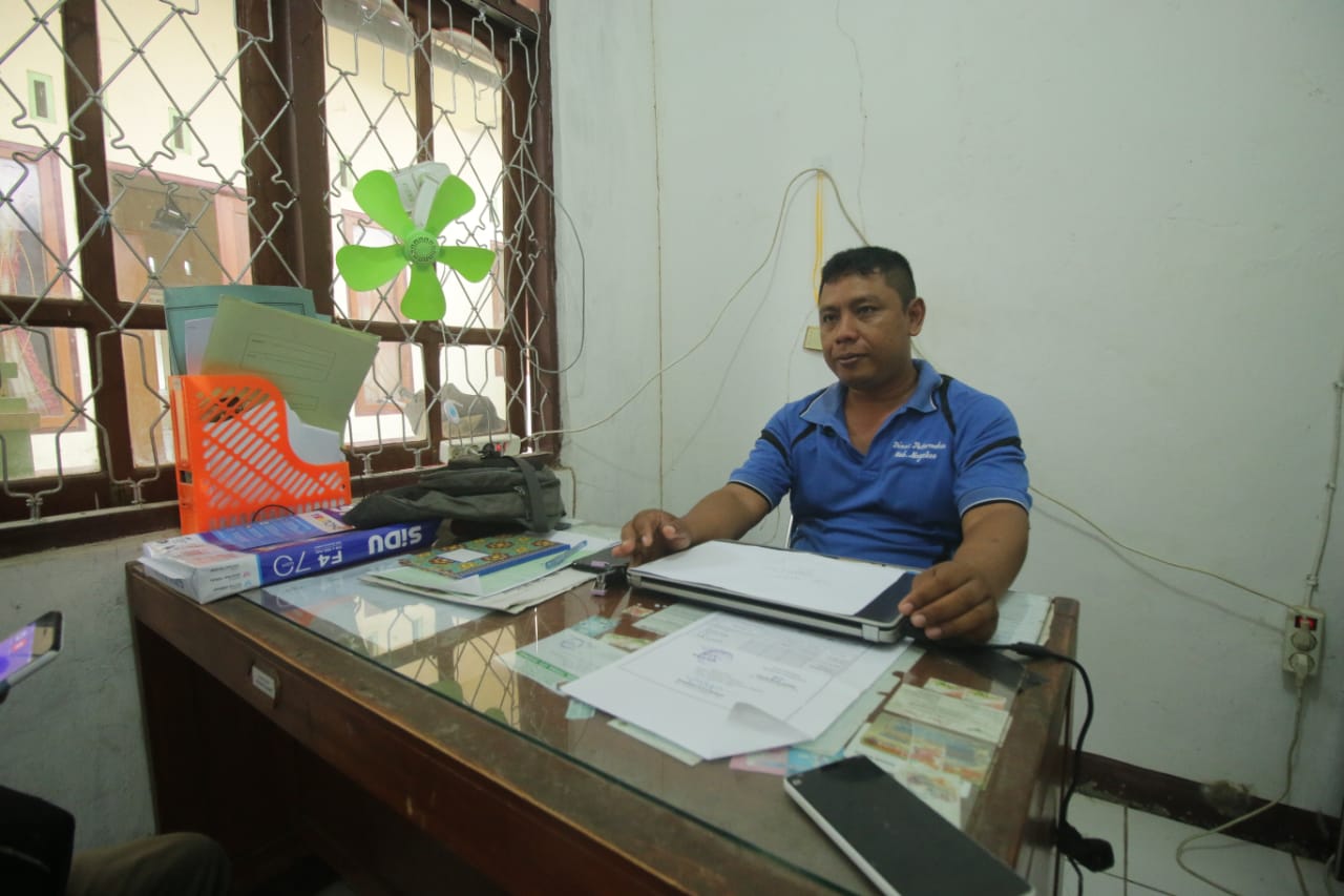 Kepala Bidang Kesehatan Hewan, Dinas Peternakan Kabupaten Nagekeo, Fransiskus X.P.G Bethana.