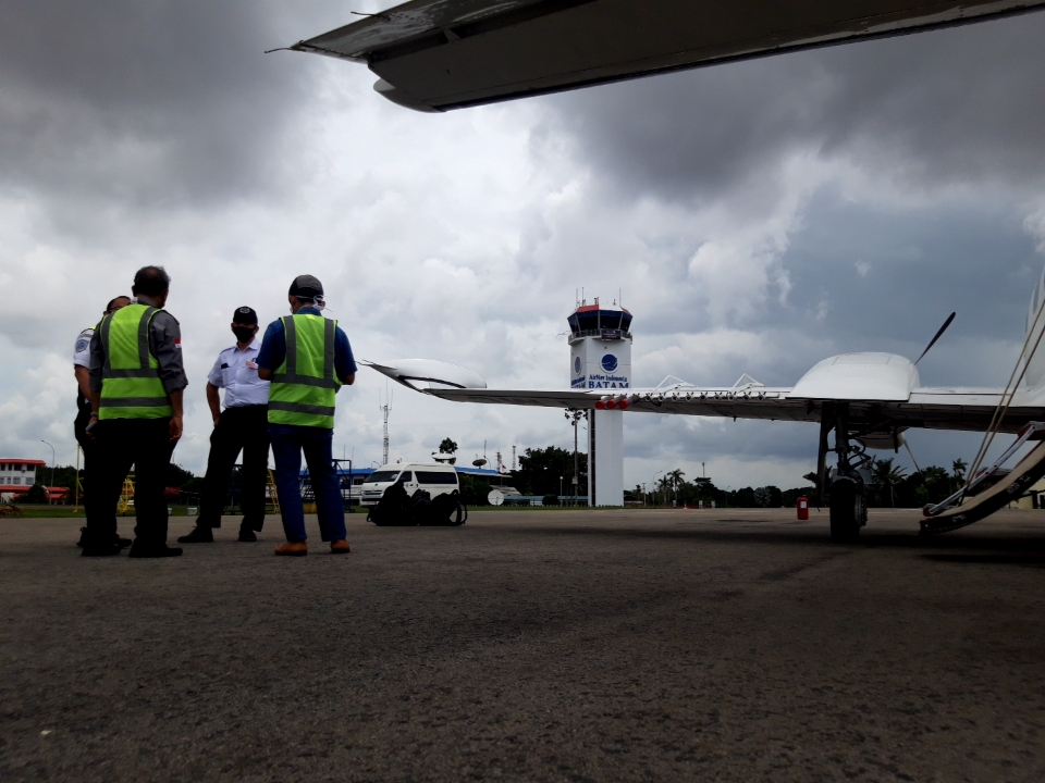  Tim TMC atau hujan buatan Balai Besar Teknologi Modifikasi Cuaca (BBTMC), Badan Pengkajian dan Penerapan Teknologi (BPPT)