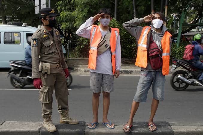 Pelanggar protokol kesehatan