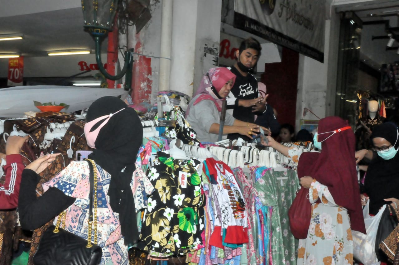 Para pelaku UMKM di kawasan Malioboro, Yogyakarta kembali bangkit karena terbantu relaksasi restrukturisasi kredit.