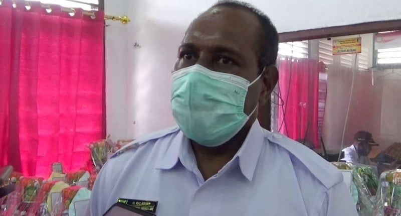  Hermanus Kalasuat,Kadis Kesehatan Kota Sorong