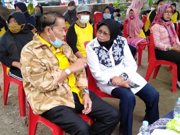  Ketua DPD Partai Golkar DIY Gandung Pardiman bersama Calon Bupati Sleman Sri Muslimatun.