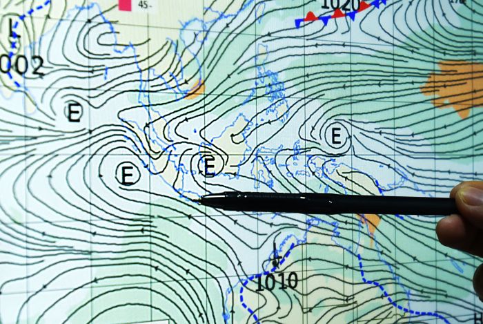 BMKG memprediksi akan terjadi hujan selama sepekan di sejumlah wilayah dampak La Nina.