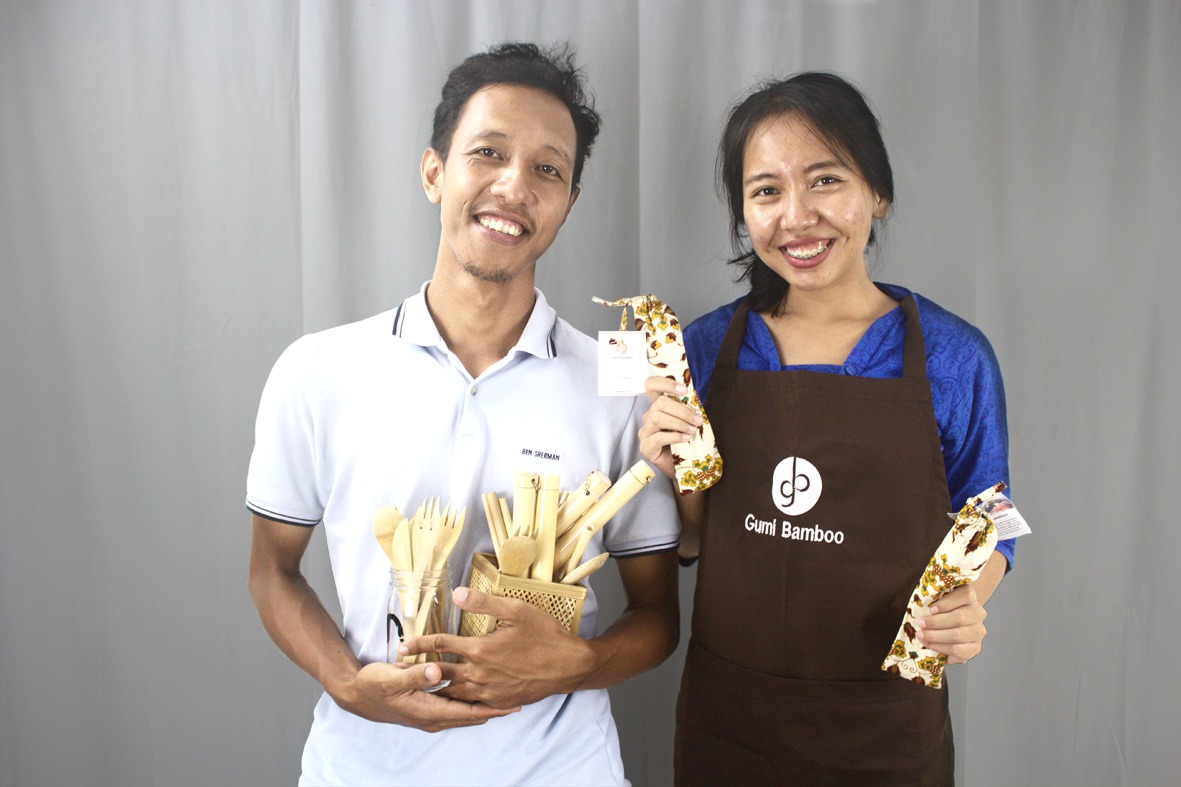  I Wayah Juliantara dan Kris Ayu Madina, founder Bumi Bamboo. 