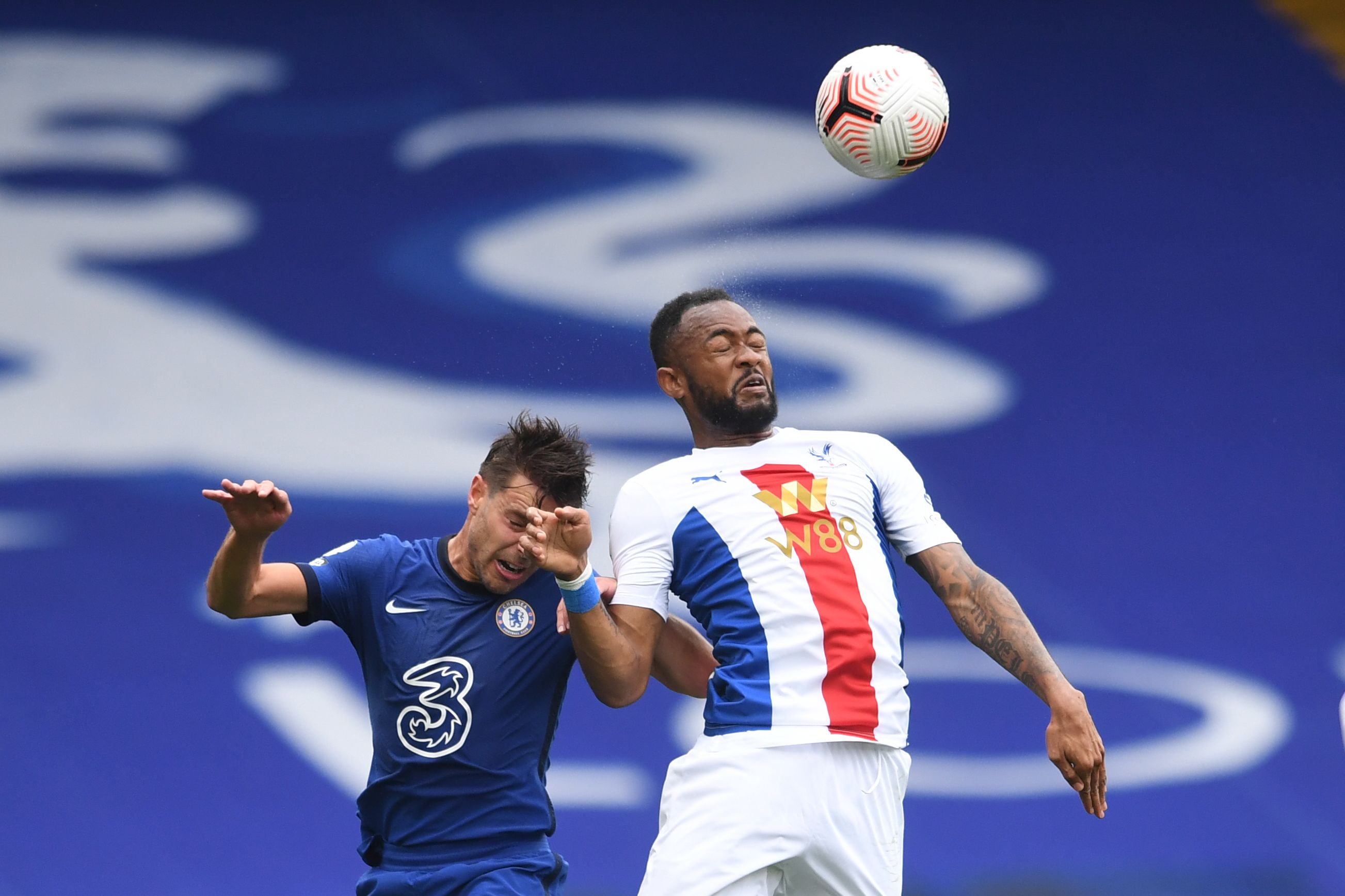 Penyerang Crystal Palace Jordan Ayew saat membela Crystal Palace