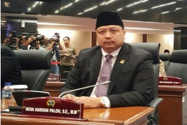 Anggota Pansus Banjir dari Fraksi Partai NasDem Nova Harivan Paloh