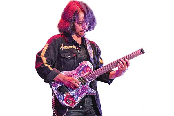 Dewa Budjana Tidak Terhalang Pandemi