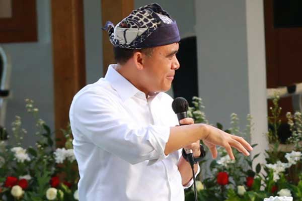 Abdullah Azwar Anas, Bupati Banyuwangi.