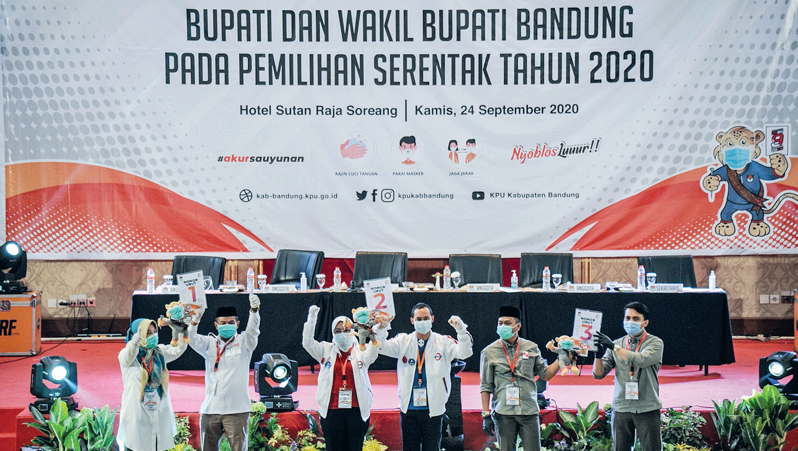 PILKADA KABUPATEN BANDUNG: Pasangan calon Bupati dan Wakil Bupati Bandung no urut 1 Kurnia Agustina-Usman Sayogi, nomor urut 2 Yena Iskandar