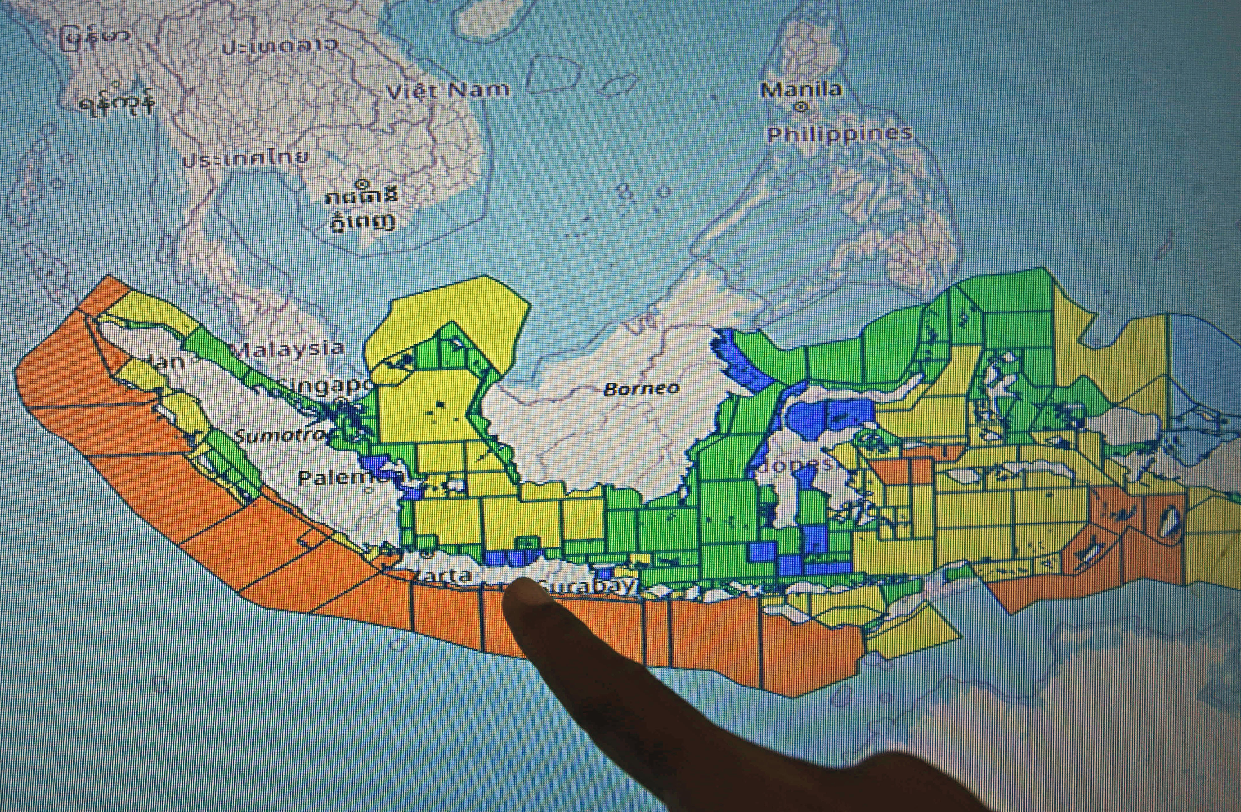BMKG merilis peringatan dini gelombang tinggi 4-6 meter yang berpotensi terjadi di Samudera Hindia, Perairan Lampung, Selatan Jawa hingga Su