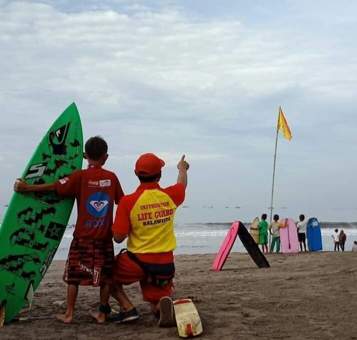 GARDA TERDEPAN: Keberadaan petugas penyelamatan pantai atau life guard tergabung dalam Badan Penyelamat Wisata Tirta (Balawista)  