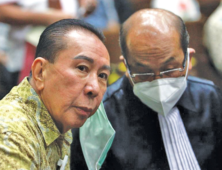 Terpidana kasus cessie Bank Bali Joko Tjandra (kiri).