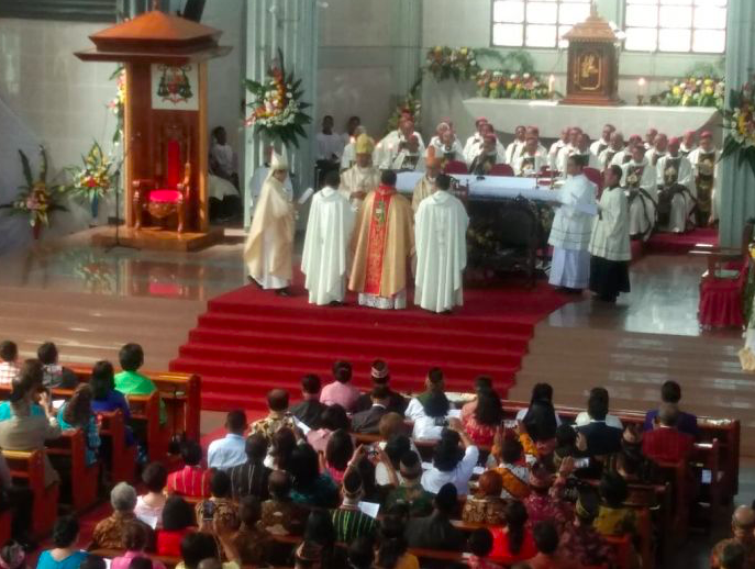 IlustrasiMI/Palce Amalo Prosesi penahbisan Uskup.