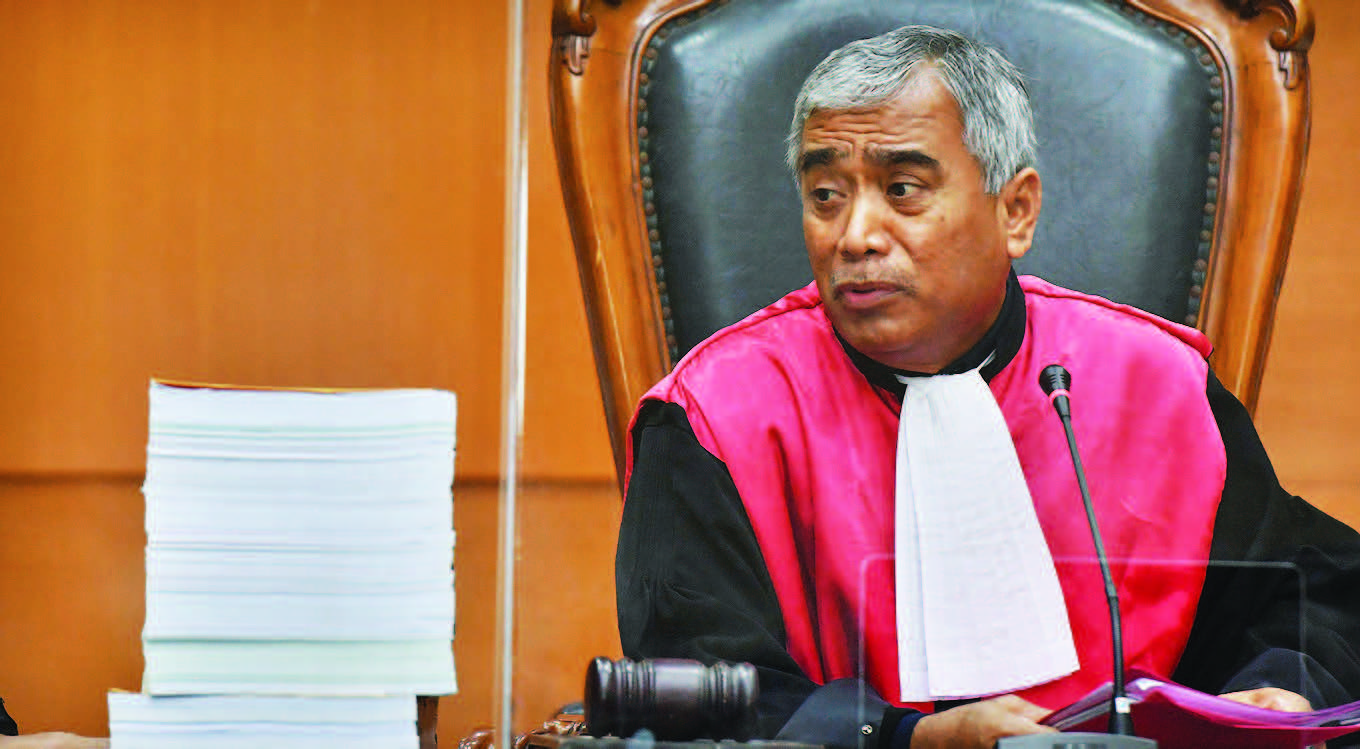 DITUNDA PEKAN DEPAN: Ketua Majelis Hakim Muhammad Sirad memimpin sidang kasus dugaan pembuatan dokumen perjalanan palsu  Joko Tjandra, 