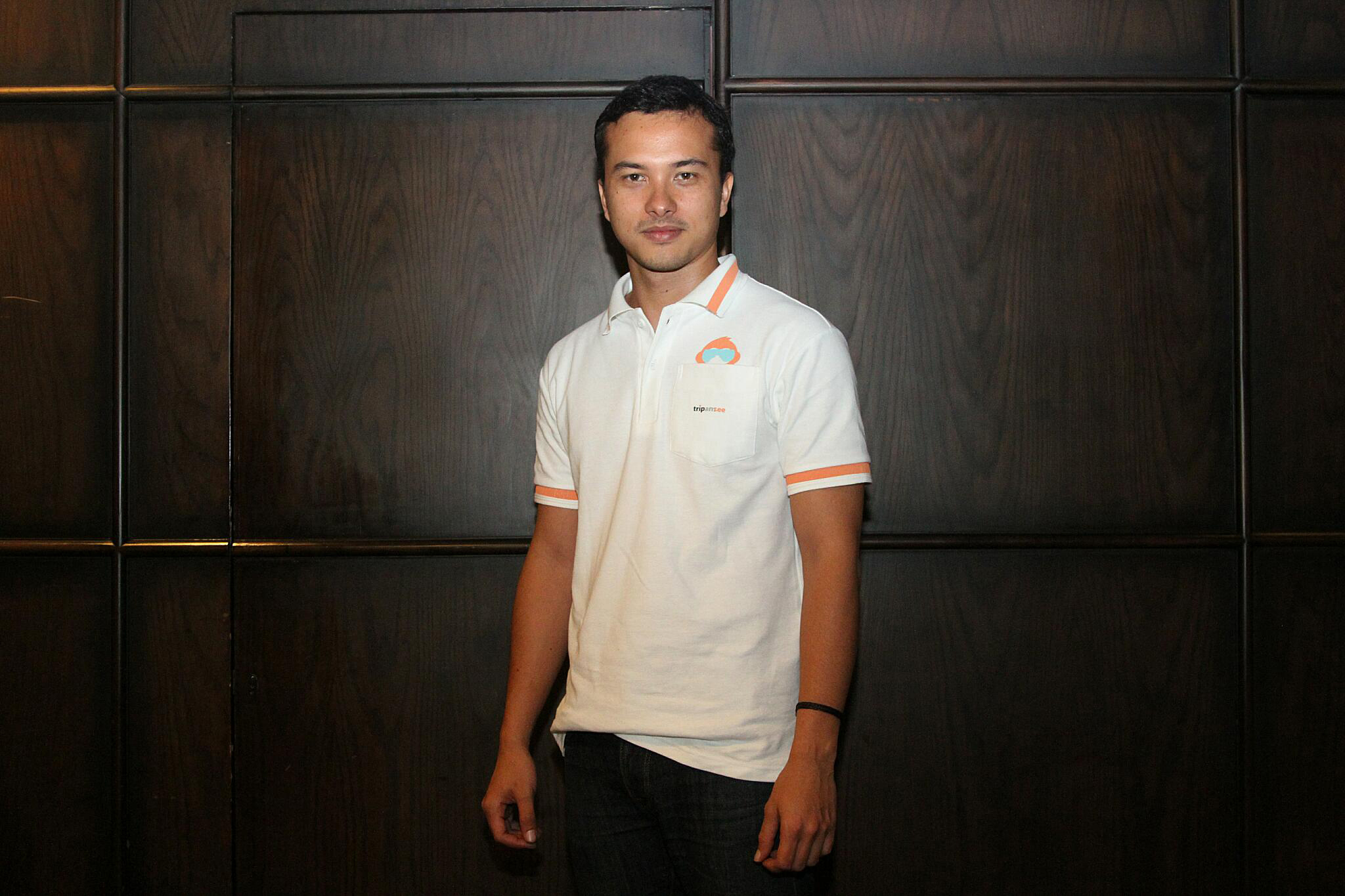 Aktor Nicholas Saputra dalam suatu acara.