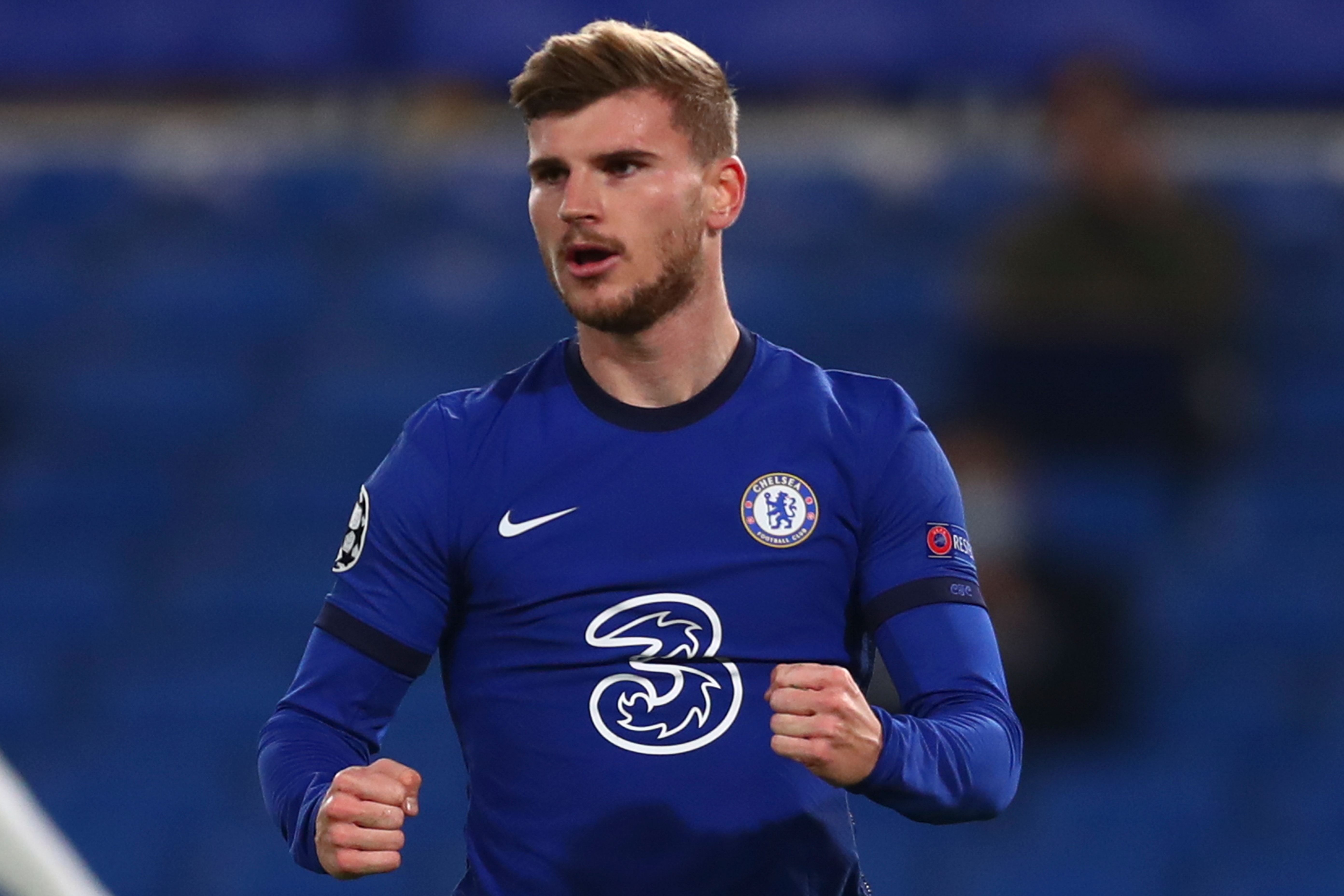 Penyerang Chelsea Timo Werner melakukan selebrasi usai mencetak gol ke gawang Rennes dalam laga Liga Champions.